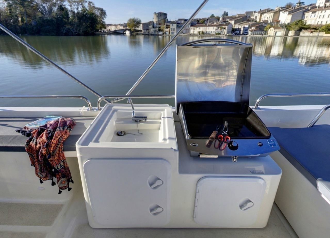 Le Boat Horizon 3 | PF Smiths Falls 5