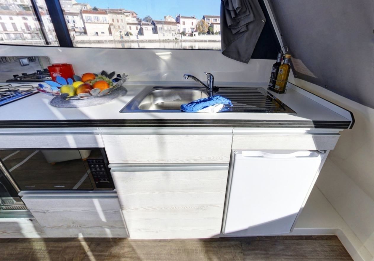 Le Boat Horizon 3 | PF Smiths Falls 5