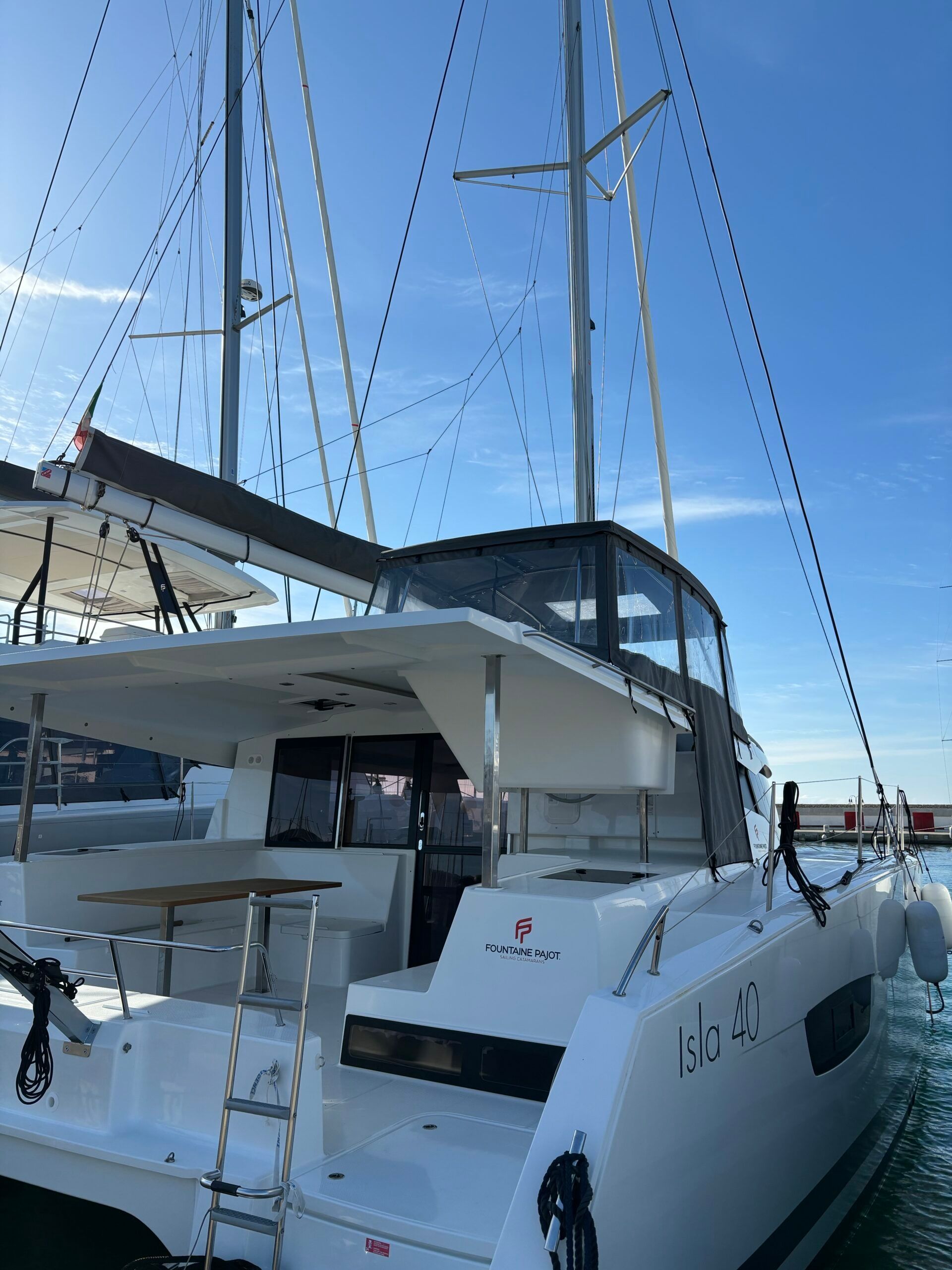 Fountaine Pajot Isla 40 | Mmiria