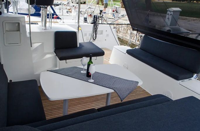 Lagoon 40 | Anemone