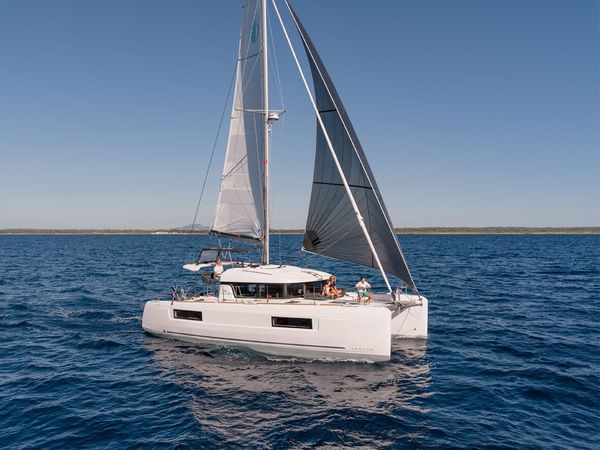 Lagoon 40 | Anemone