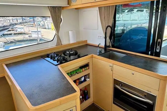 Lagoon 42 | Goa 6