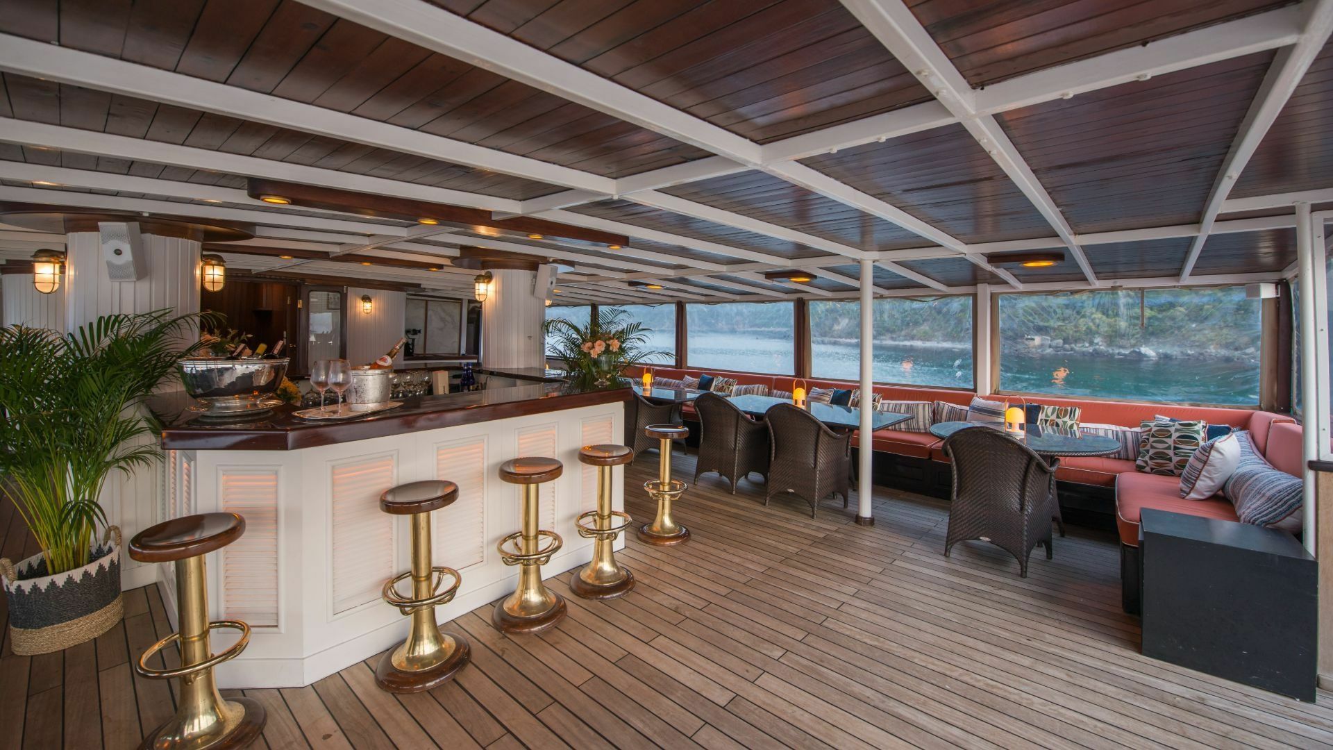 Custom Built 174 | Halas 71