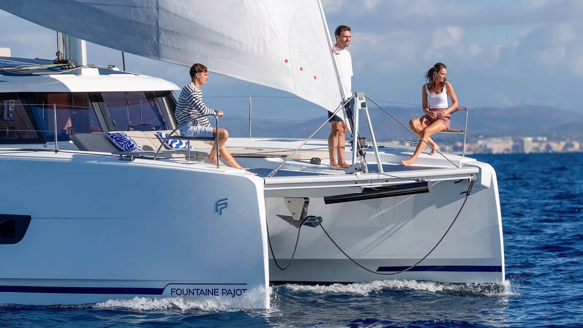 Fountaine Pajot FP44 | Magic Hour