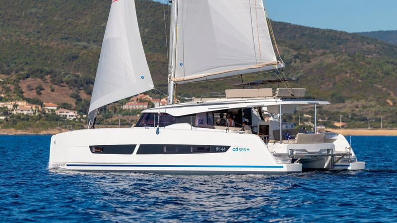 Fountaine Pajot FP44 | Magic Hour