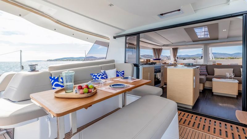 Fountaine Pajot FP44 | Magic Hour