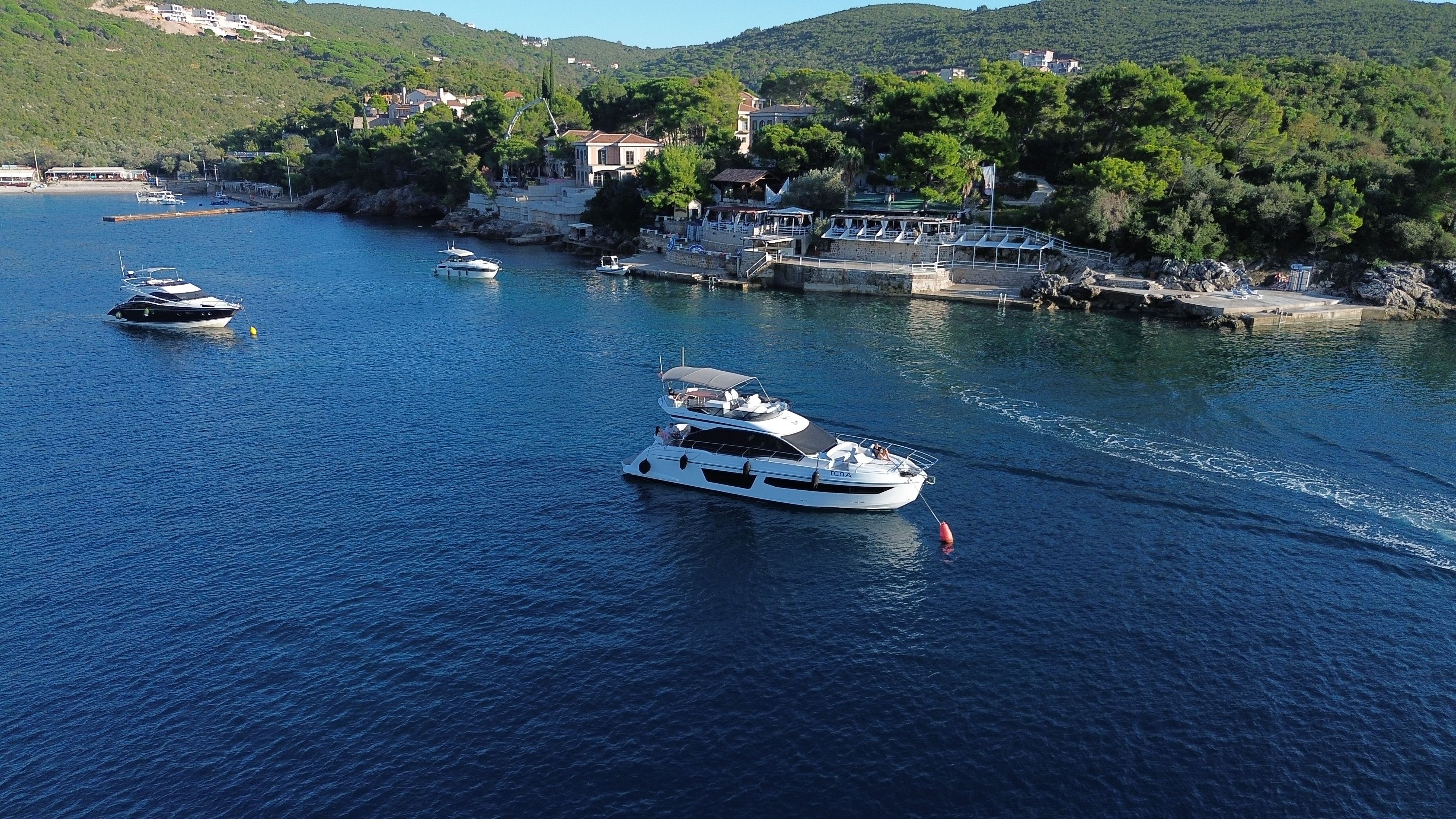 Azimut 55 | Tena