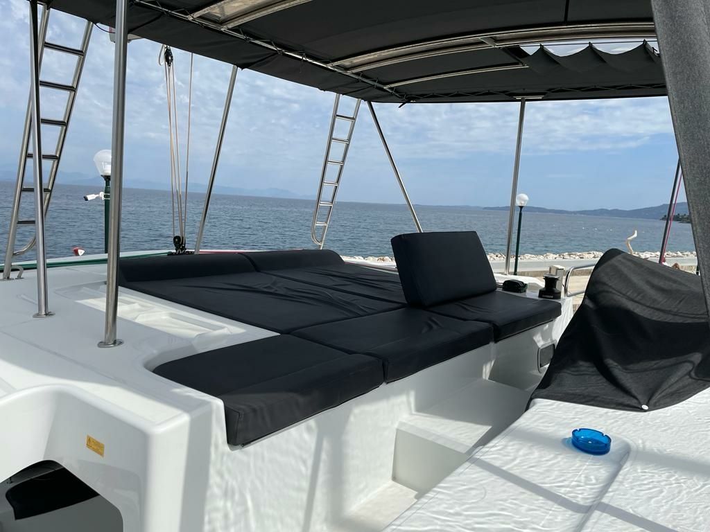Lagoon 46 | Latria