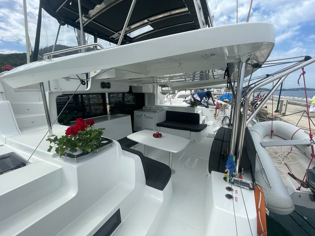 Lagoon 46 | Latria