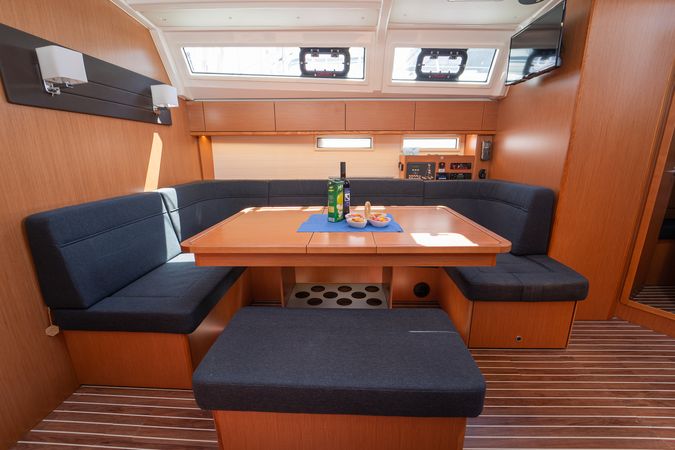 Bavaria Cruiser 46 | Nauti Girl