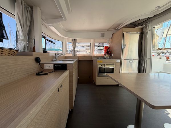 Lagoon 38 | Dschubba