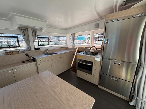 Lagoon 38 | Dschubba
