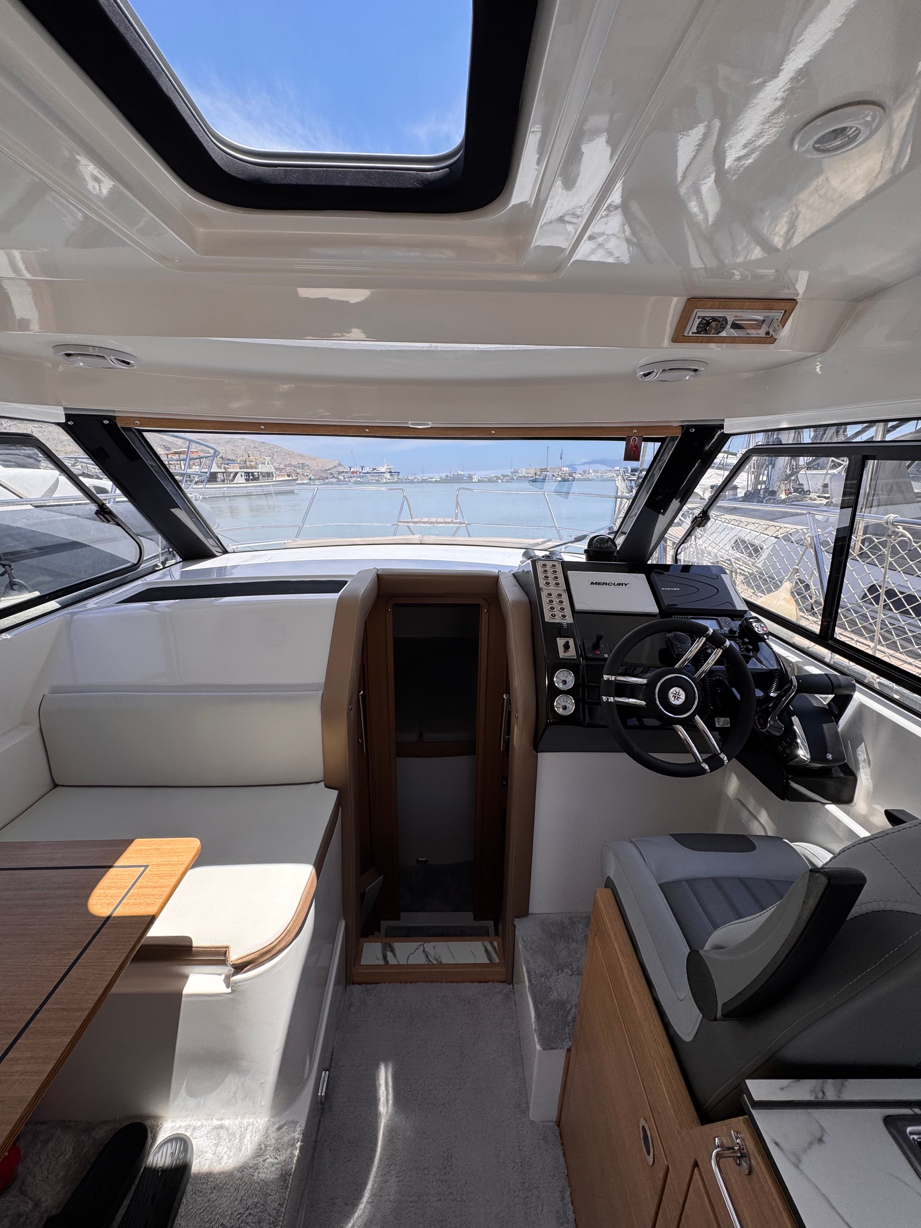 Izmarine 8.75 | Blue Whisper