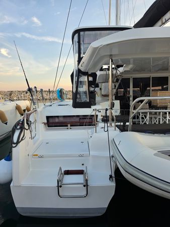 Lagoon 43 | Too White
