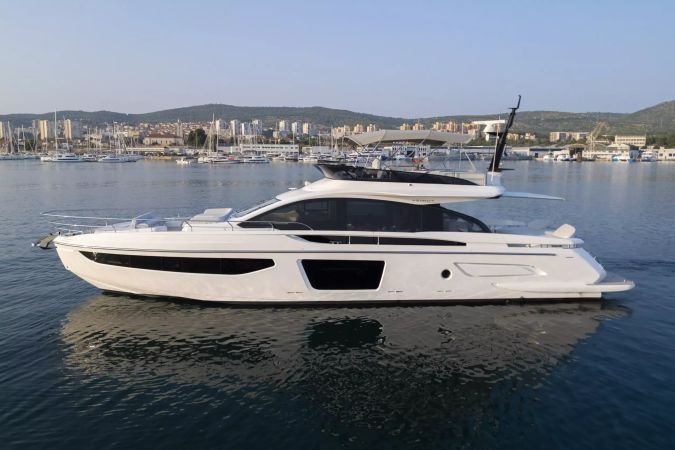 Ferretti 720 | Sea Sons