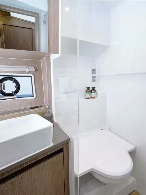 Sealine C335 | Min Maity