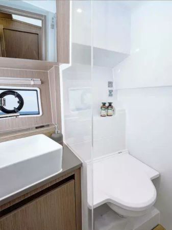 Sealine C335 | Min Maity