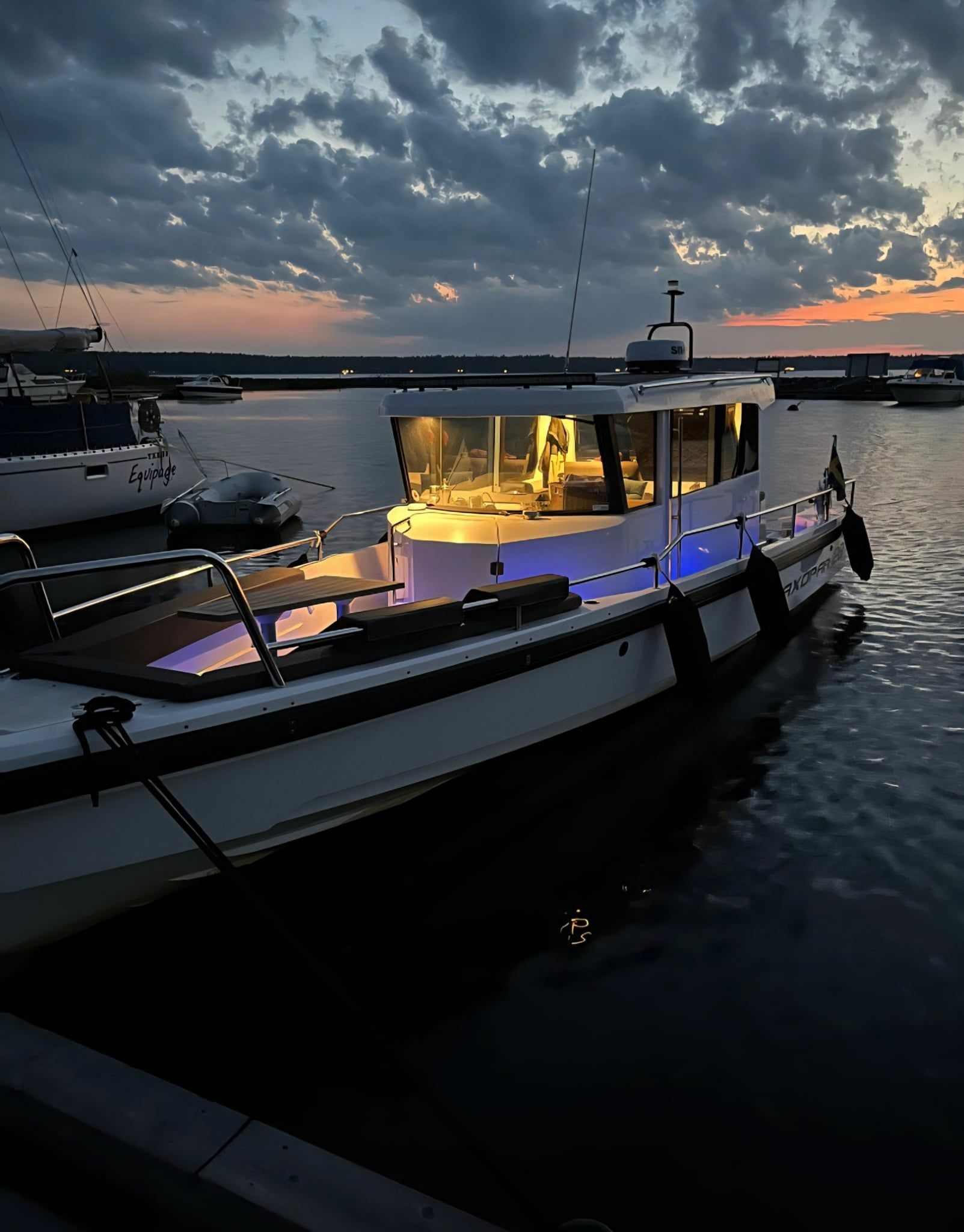 Axopar 28 Cabin | Pura Vida