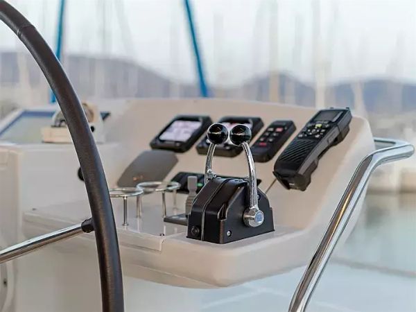 Lagoon 560 | Cool Breeze