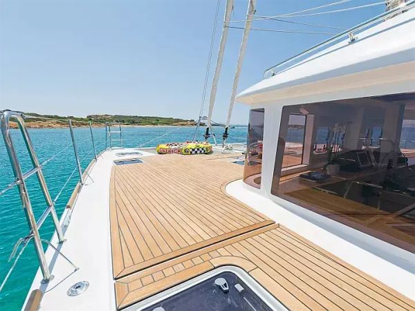 Lagoon 560 | Cool Breeze