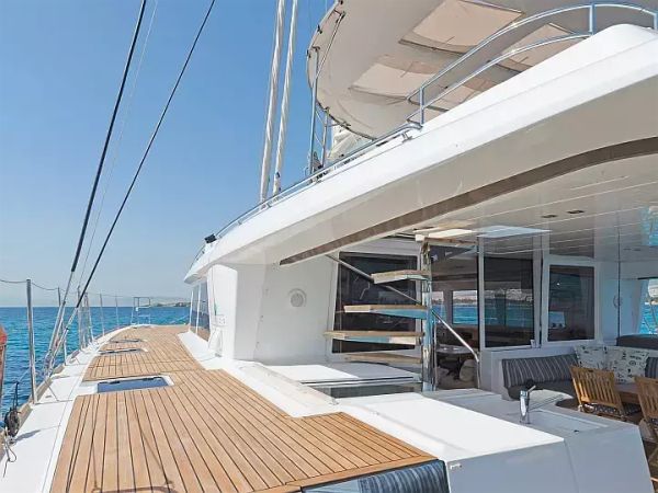Lagoon 560 | Cool Breeze