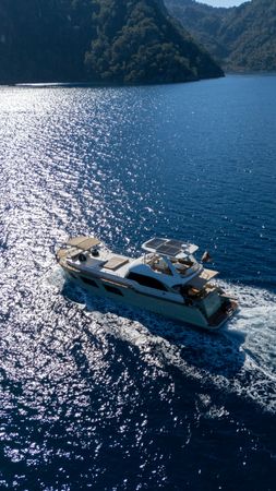 Trawler 65 | Aura-Y