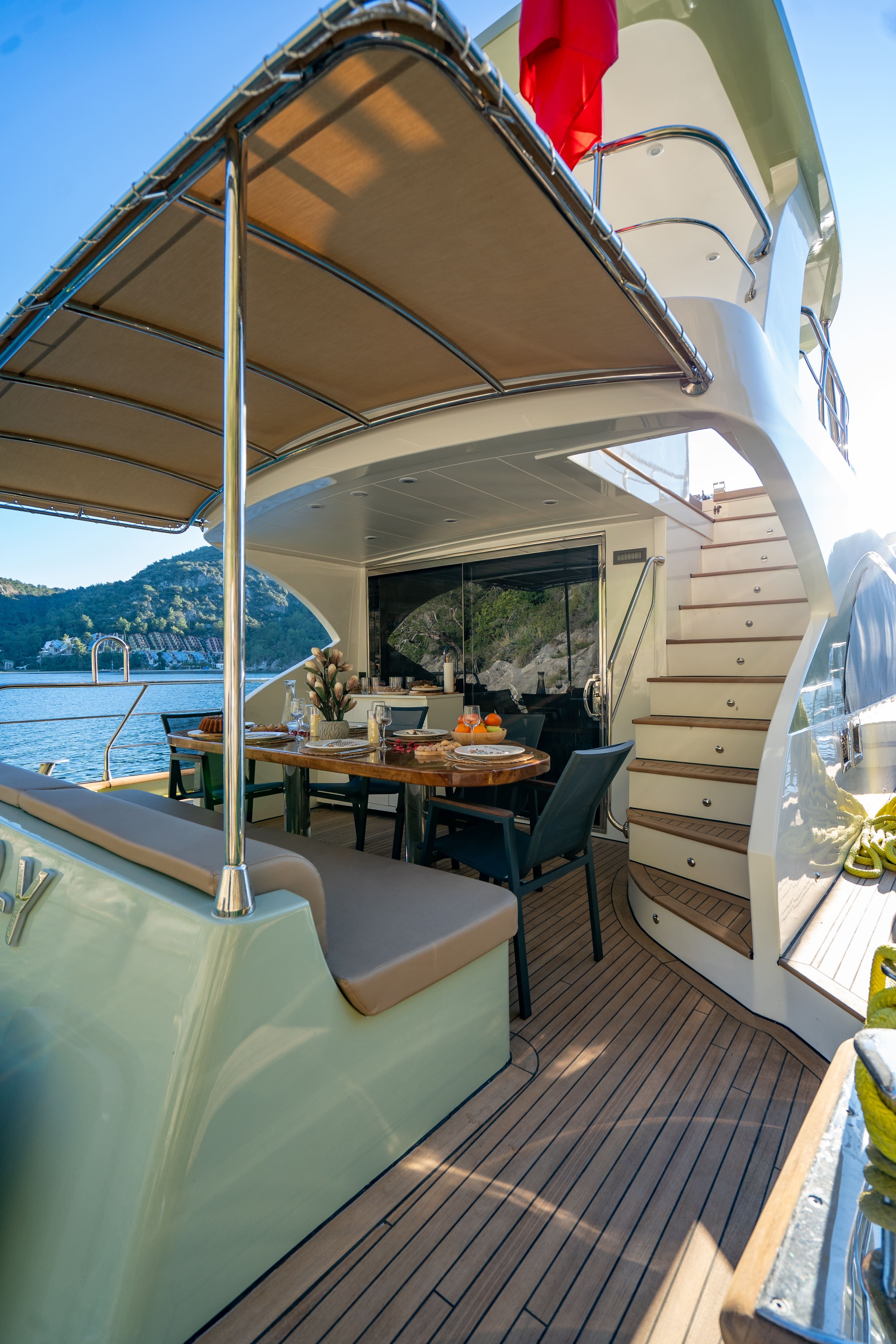 Trawler 65 | Aura-Y