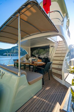 Trawler 65 | Aura-Y