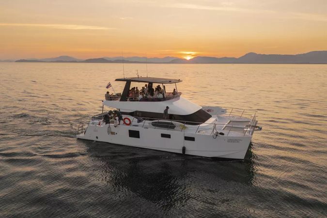 Custom Built 52 | Bon Bon