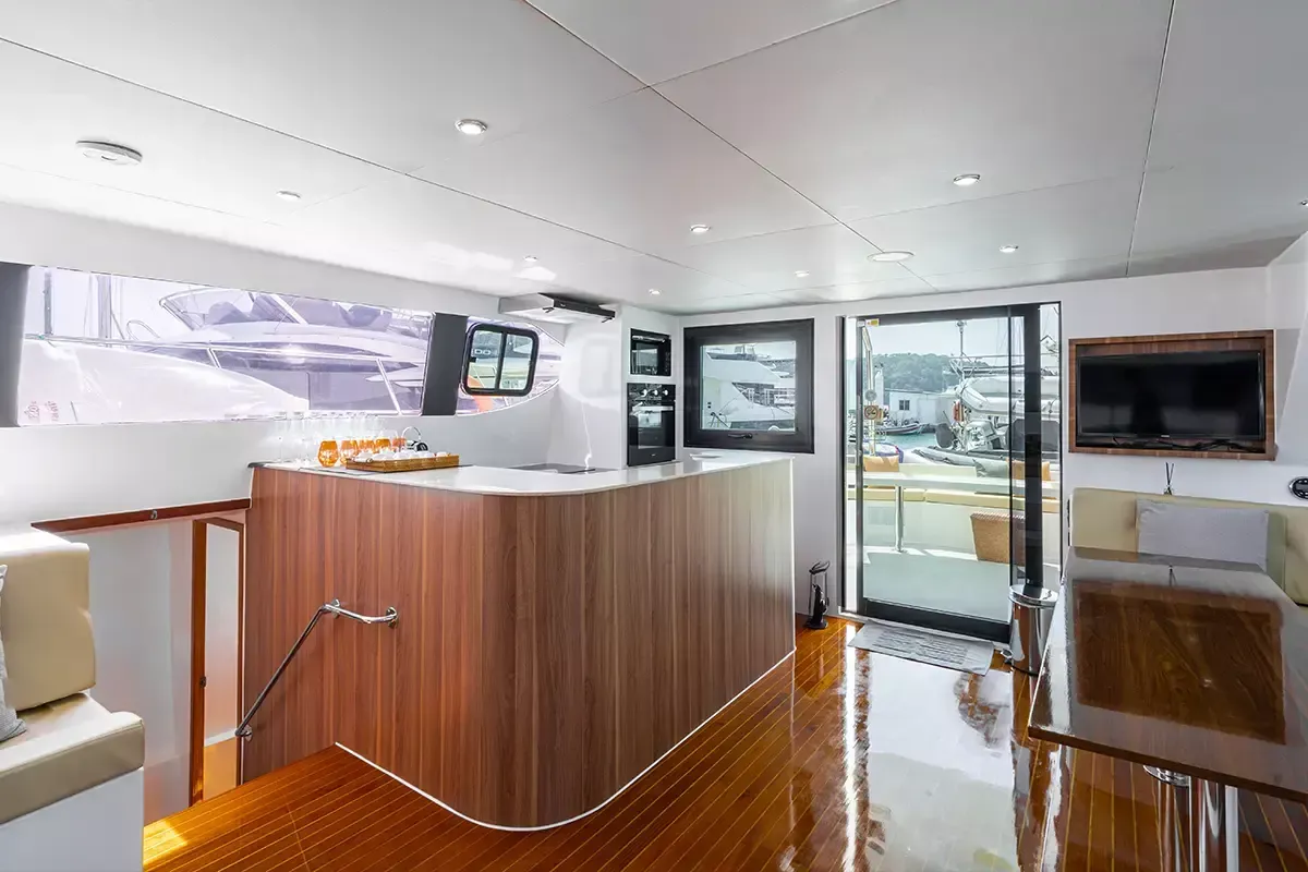 Custom Built 52 | Bon Bon