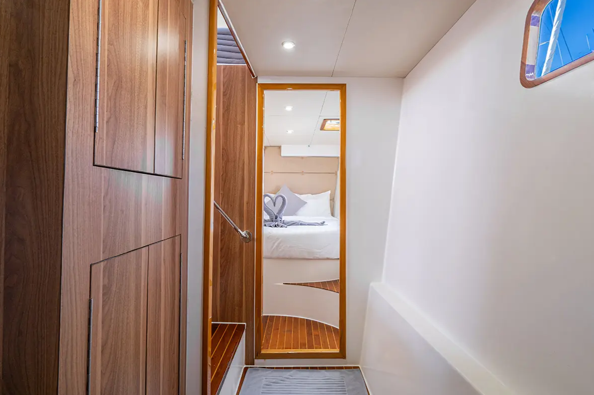 Custom Built 52 | Bon Bon