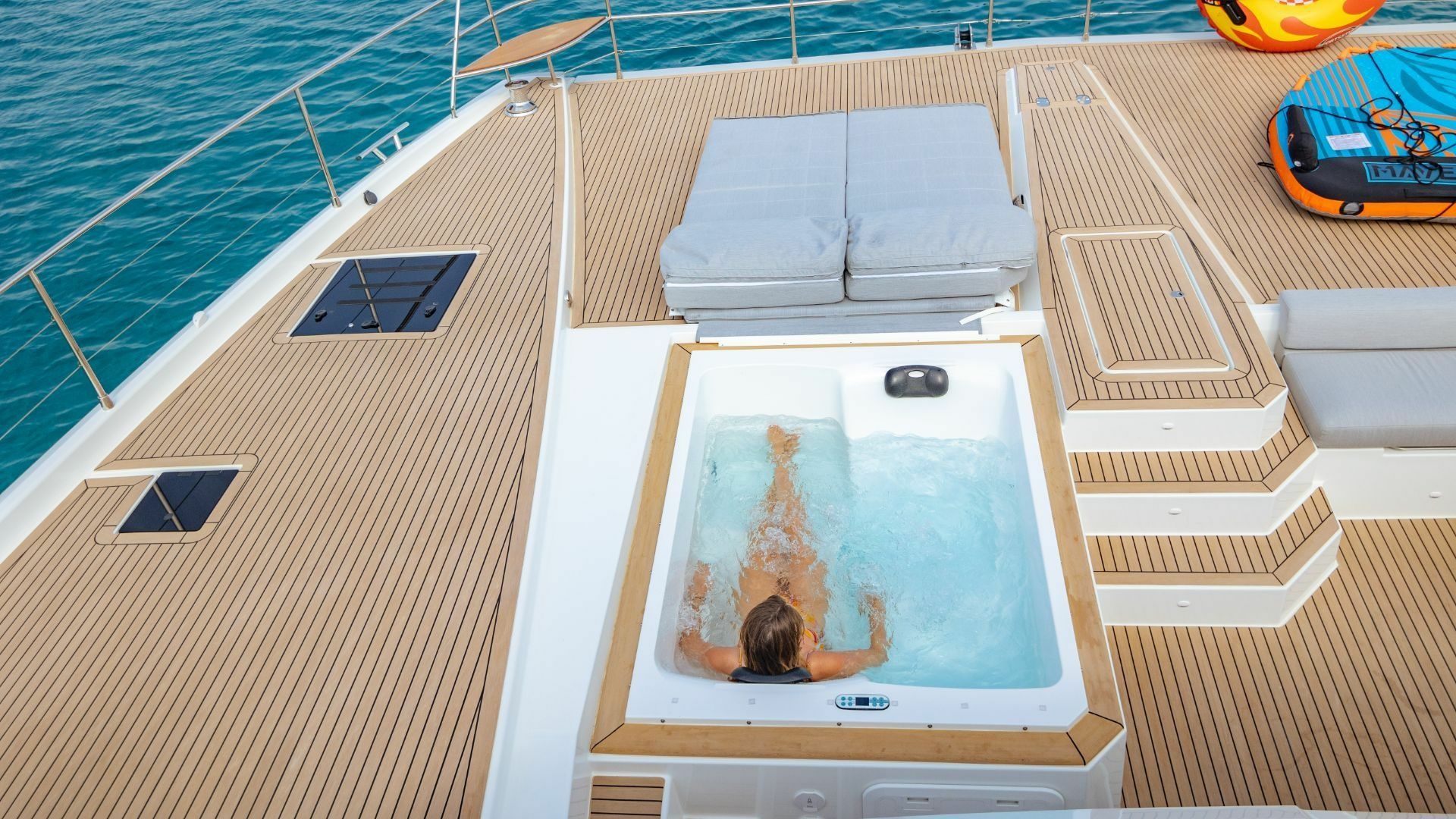 Fountaine Pajot Power 67 | Alena