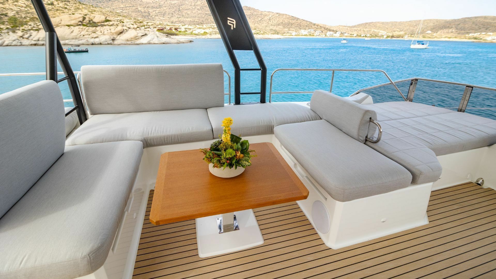 Fountaine Pajot Power 67 | Alena