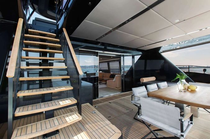 Sunreef 80 | Grayone