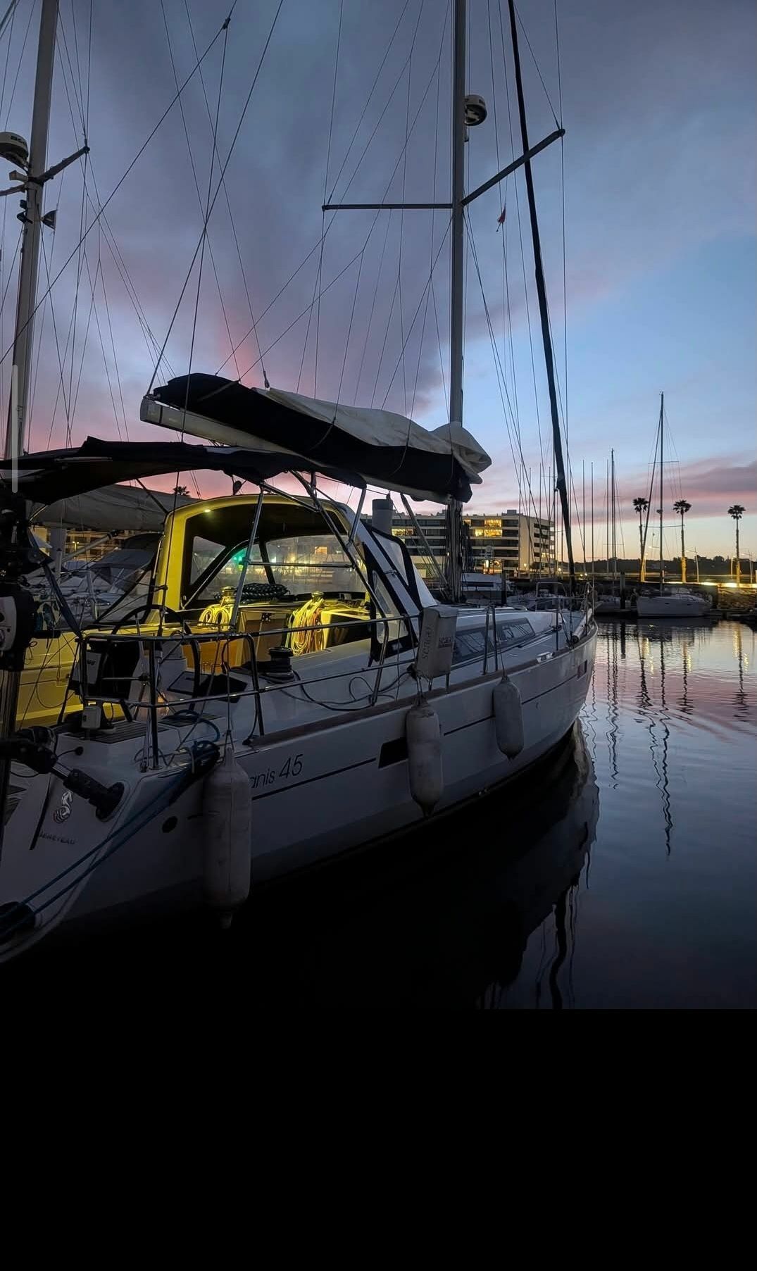 Beneteau Oceanis 45 | Soggy Paws