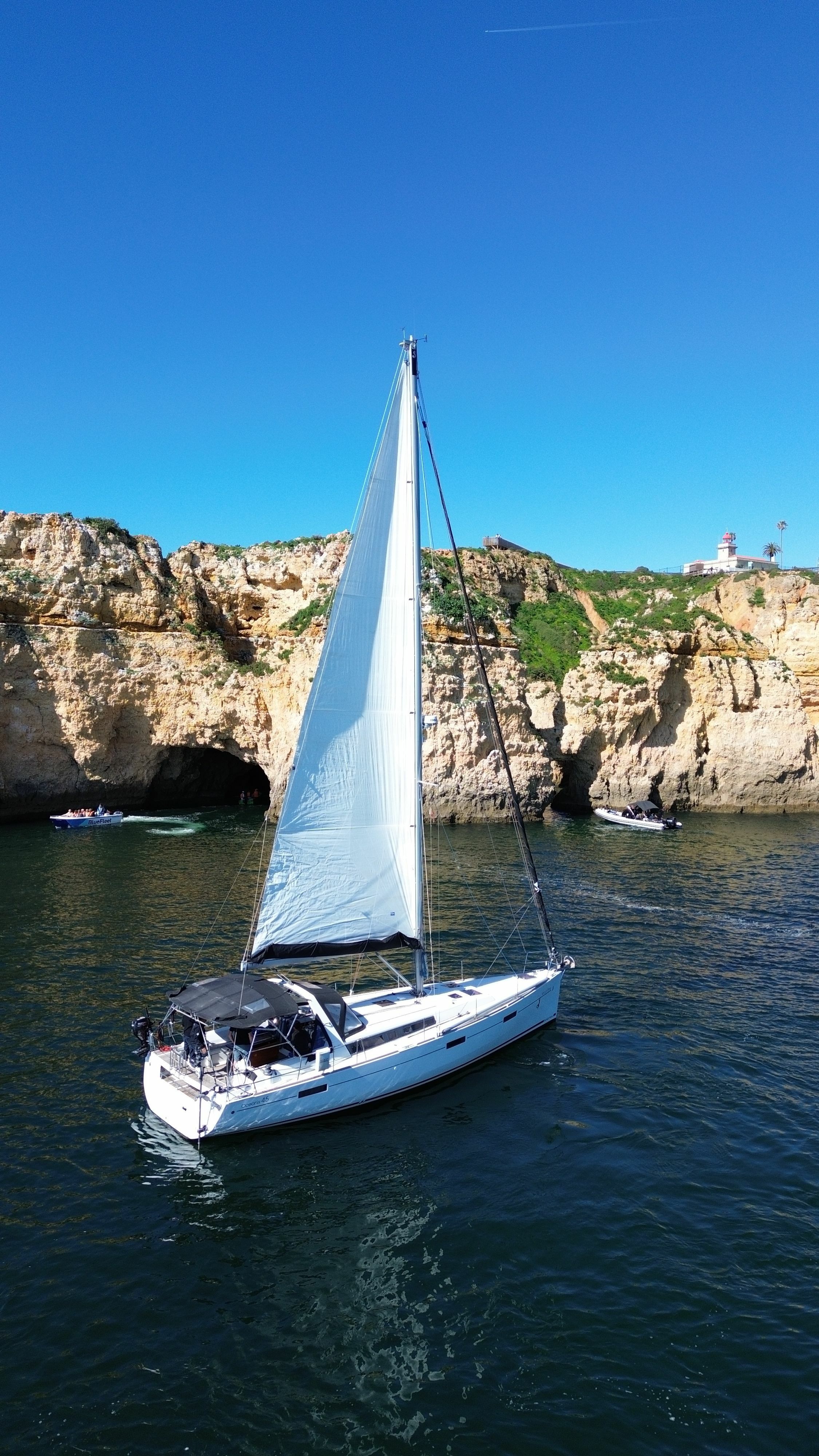 Beneteau Oceanis 45 | Soggy Paws