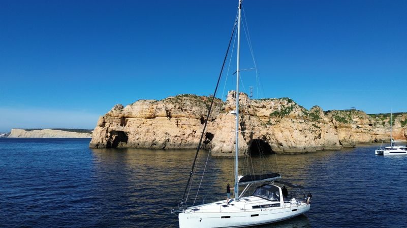 Beneteau Oceanis 45 | Soggy Paws