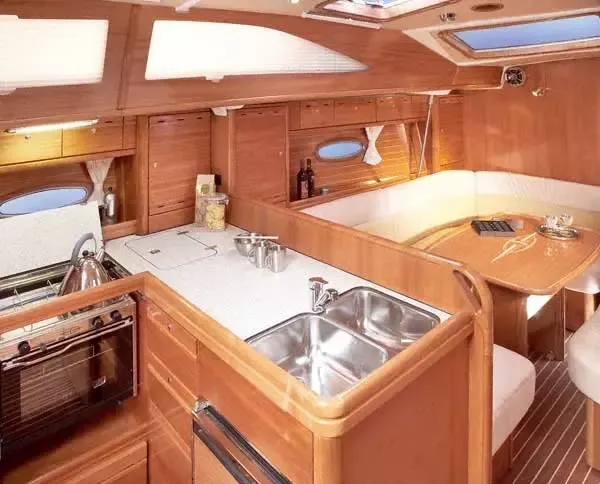 Bavaria Vision 44 | Jantiki