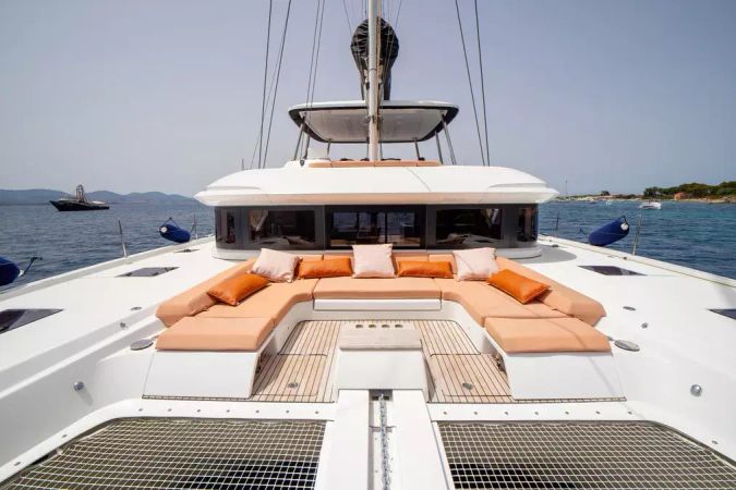 Lagoon 55 | Strafico