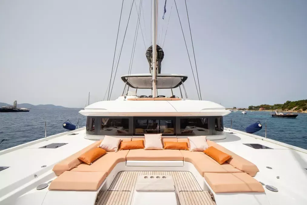 Lagoon 55 | Strafico