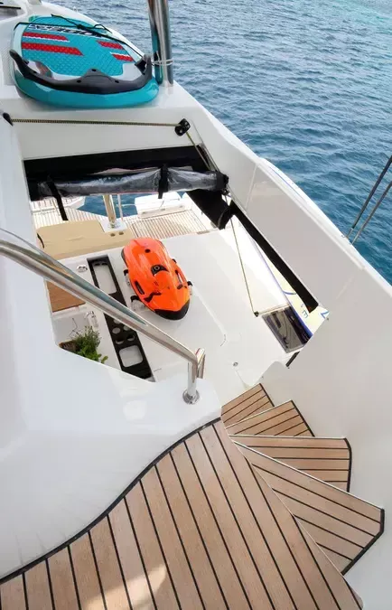 Lagoon 55 | Strafico