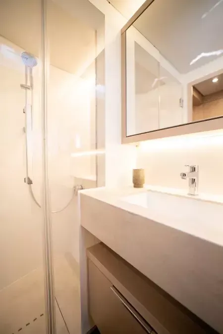 Lagoon 55 | Strafico