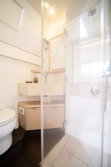 Lagoon 55 | Strafico