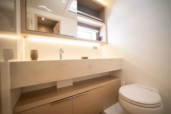 Lagoon 55 | Strafico