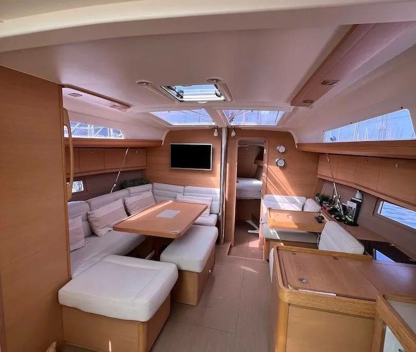 Dufour 410 | Orca