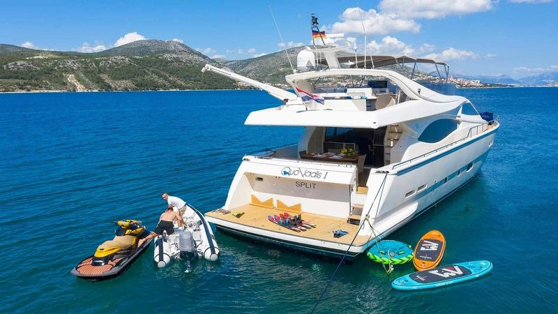 Ferretti 760 | Quo Vadis 1