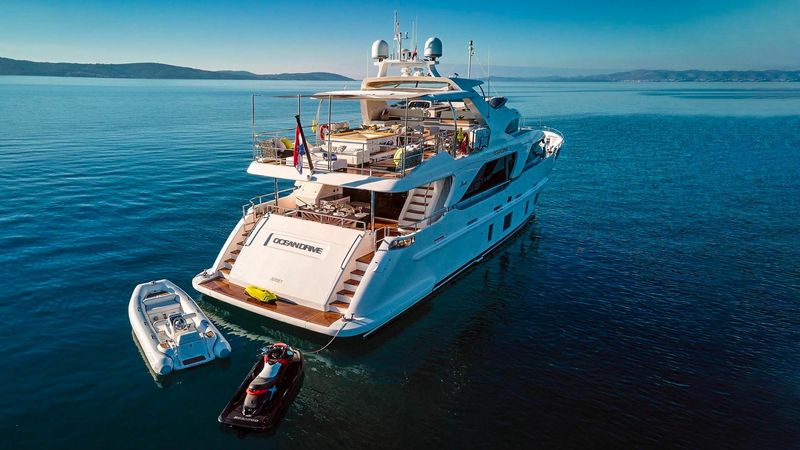 Benetti Delfino 93 | Ocean Drive
