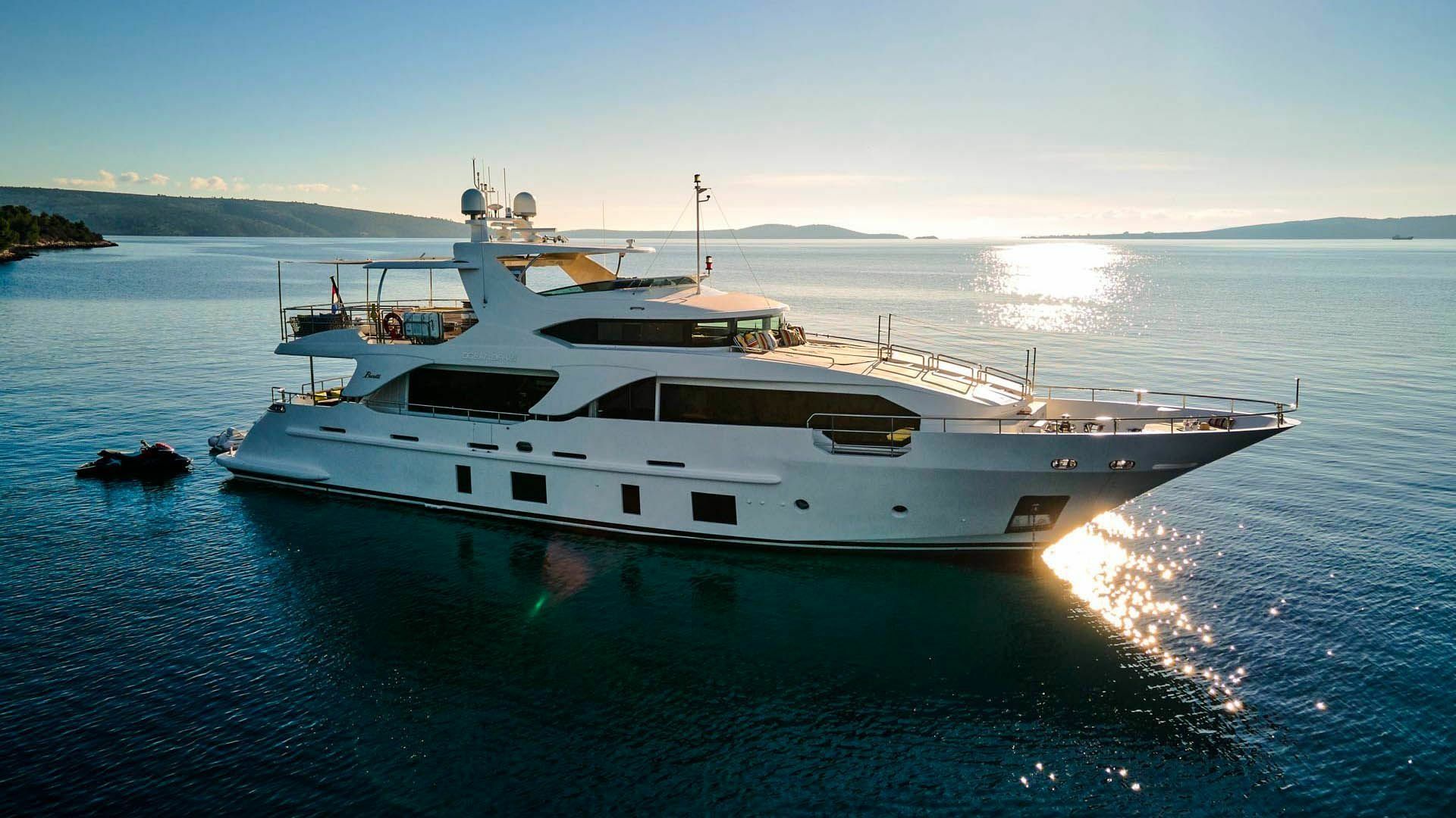 Benetti Delfino 93 | Ocean Drive