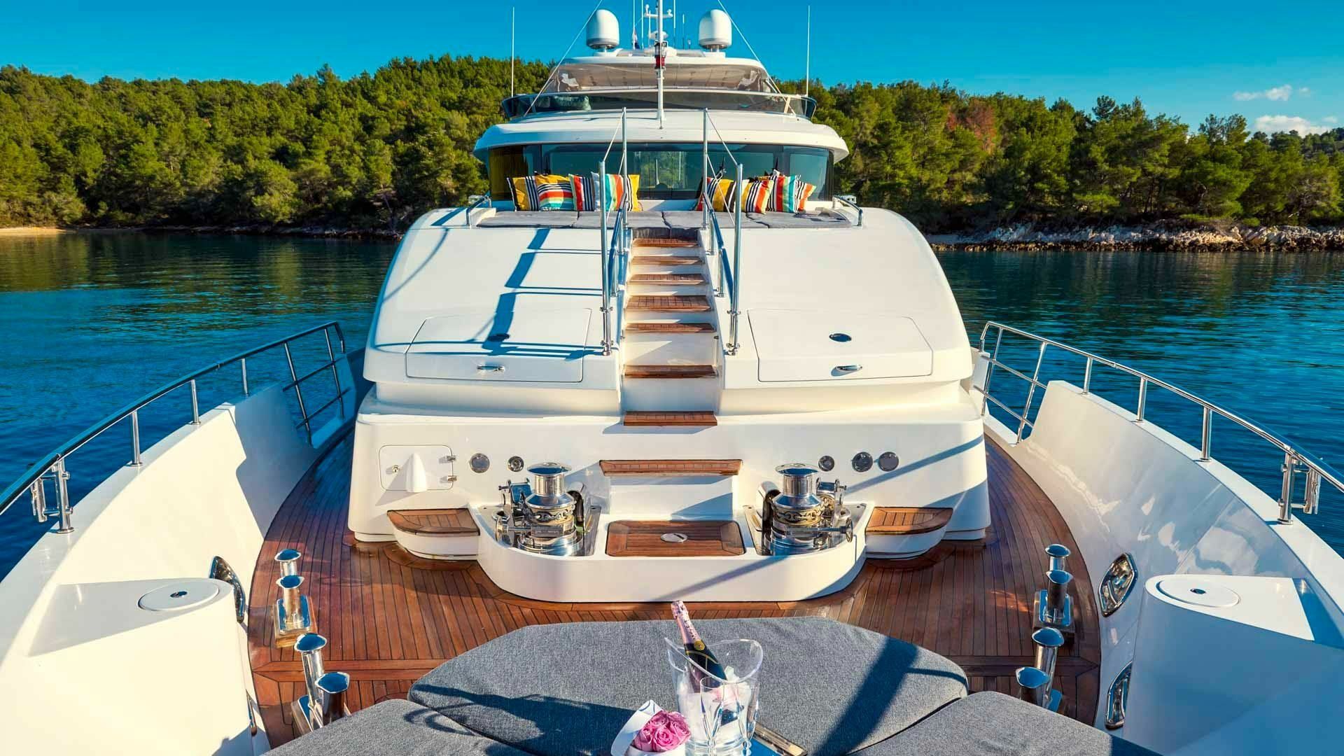 Benetti Delfino 93 | Ocean Drive