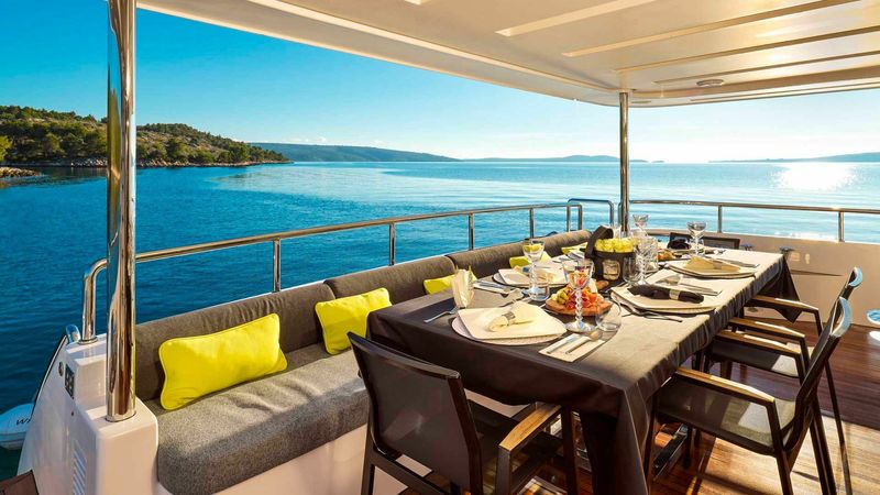 Benetti Delfino 93 | Ocean Drive